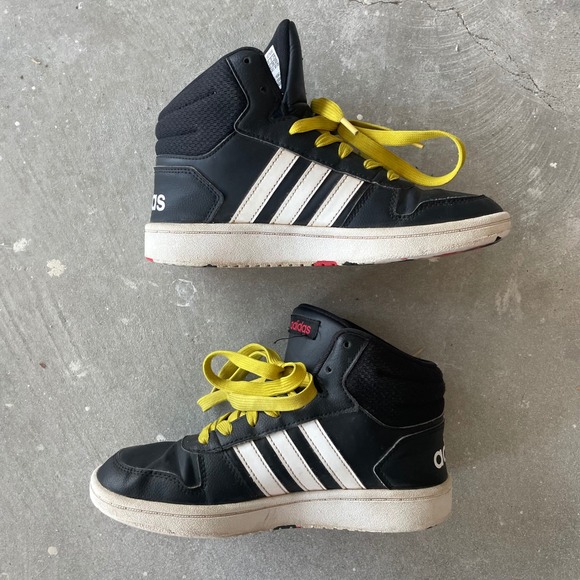 Adidas Shoes Men 4.5 Hoops MID sneakers Black White Basketball neon laces - Picture 2 of 11